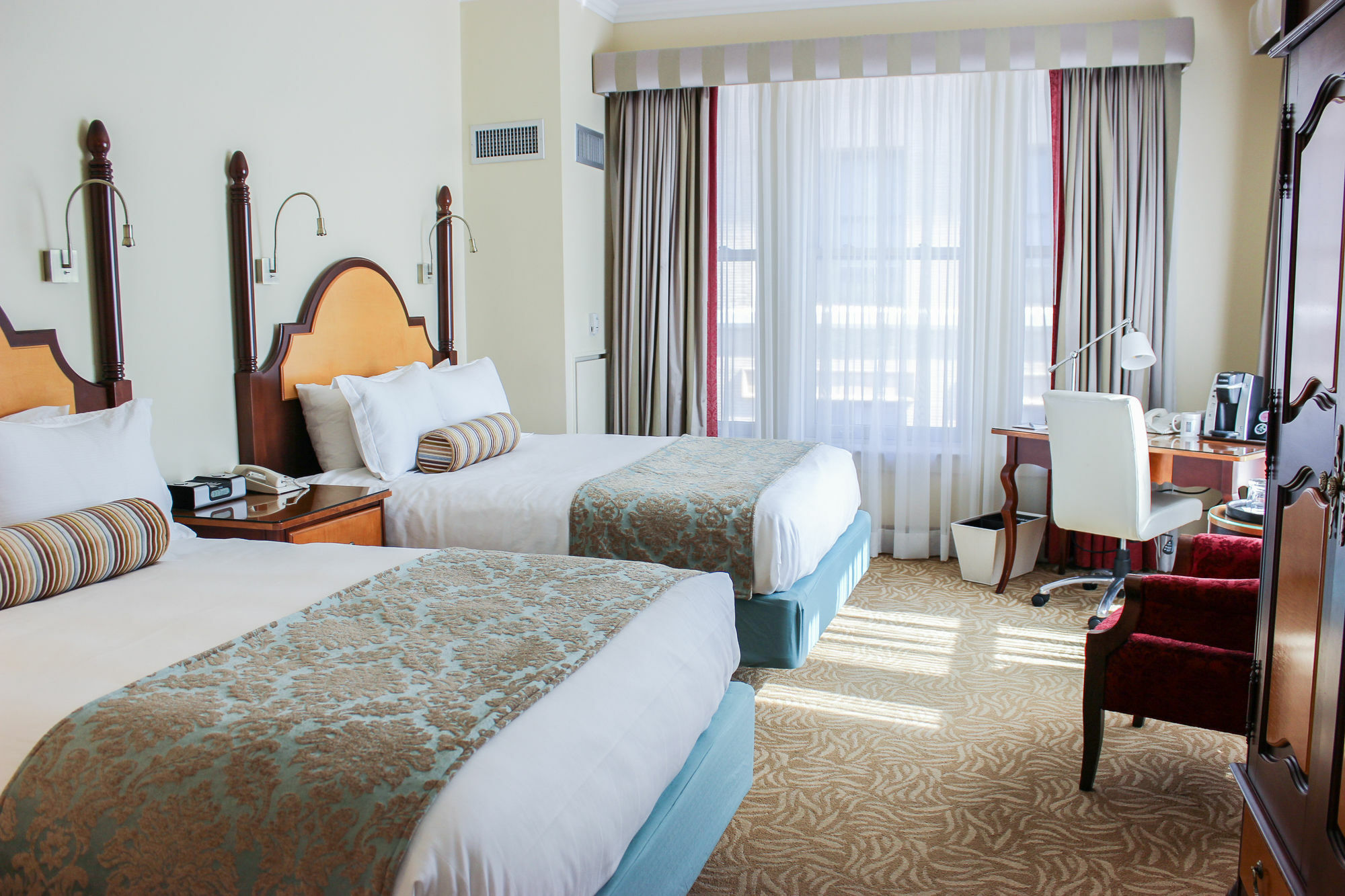 Hotel Провиденс Экстерьер фото